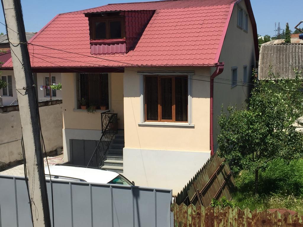 Guesthouse Gua Kutaisi Exterior photo